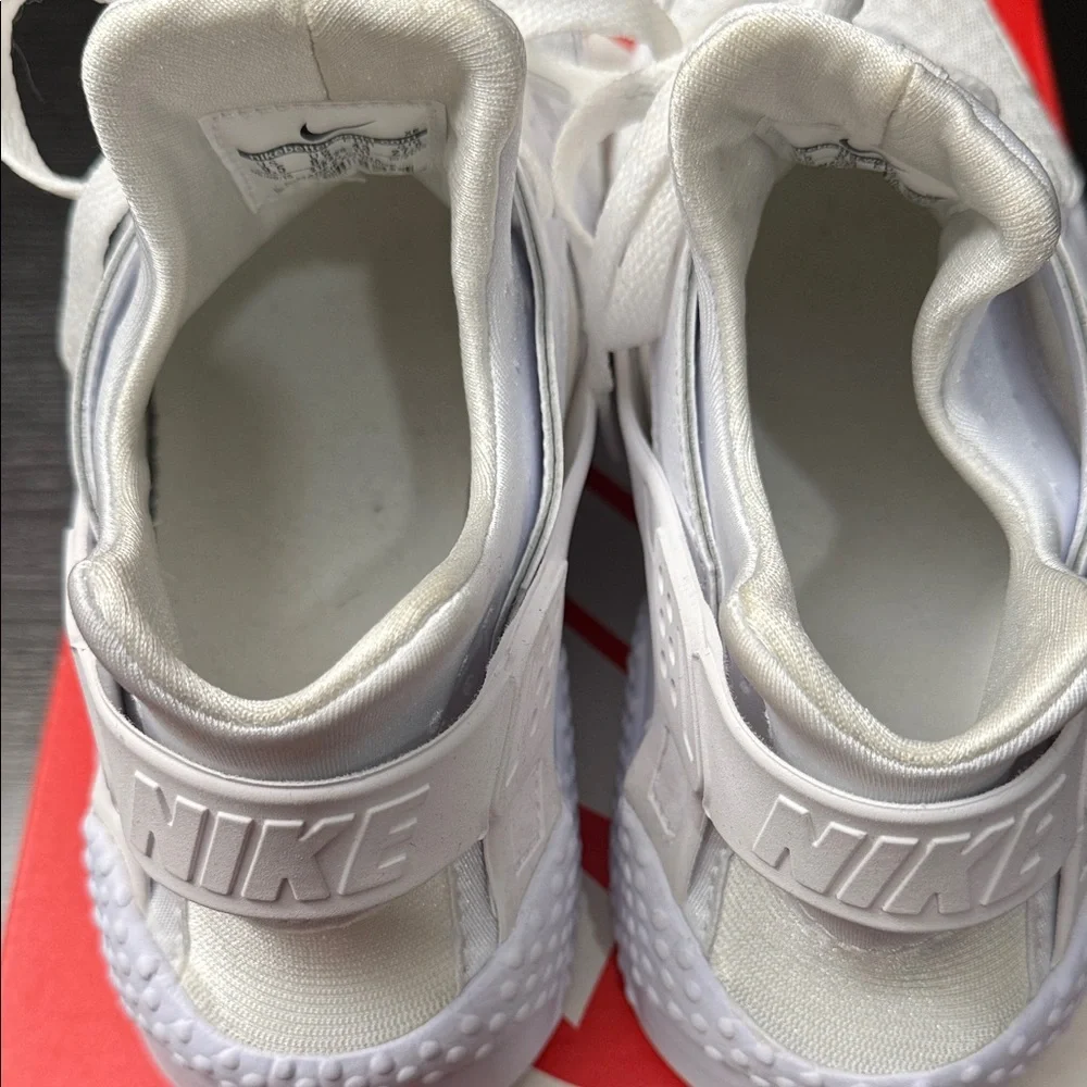 Nike Air Huarache 9.5 Men’s - Picture 5 of 6